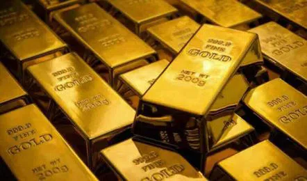 Gold dips significantly in Hyderabad image